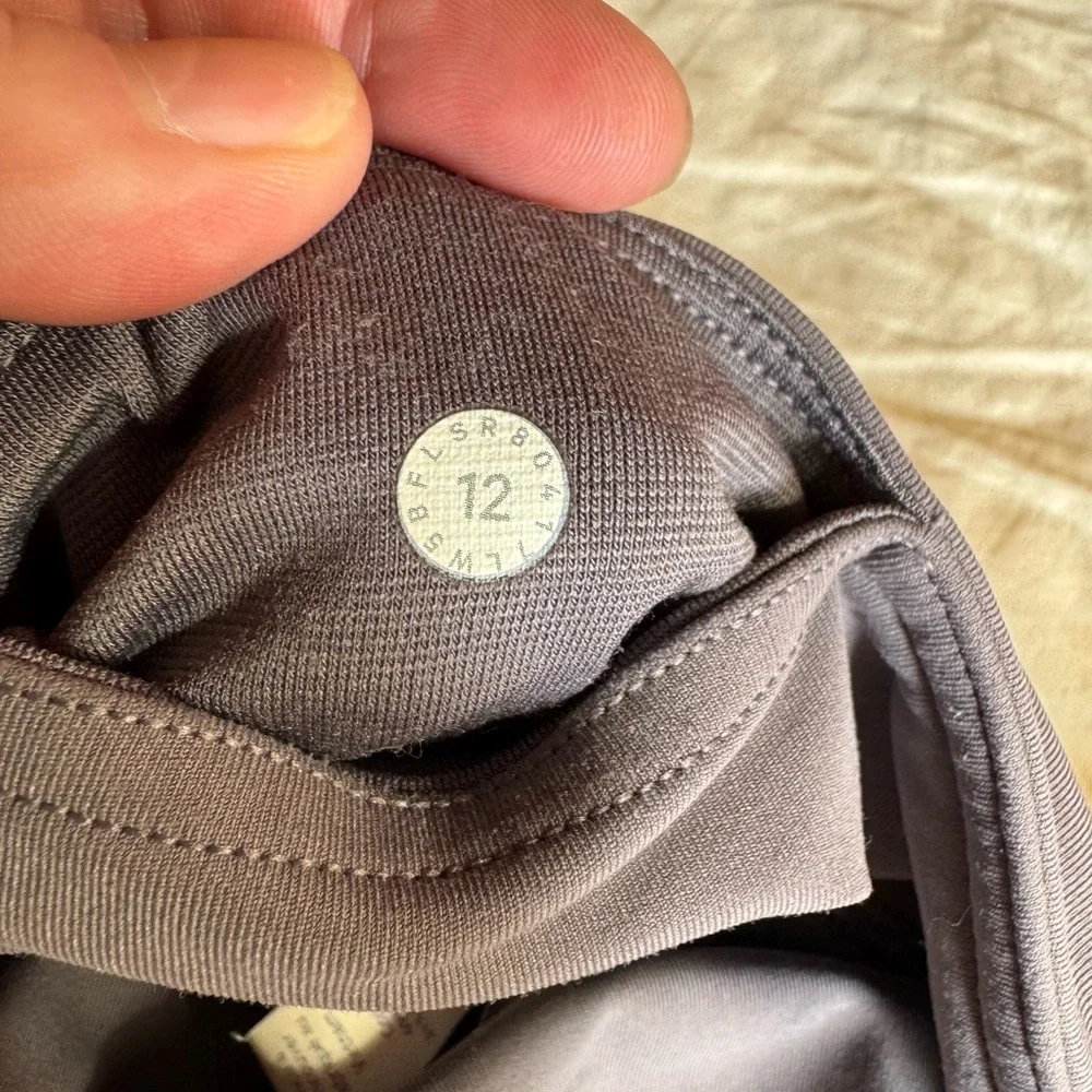 Lululemon Awakening Tights, Ruched, Cropped,‎ Magnum Gray Mauve, Size 12